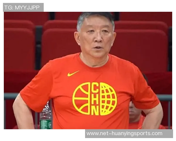 中国女篮备战波黑宫鲁鸣亲自指导张子宇提升技艺